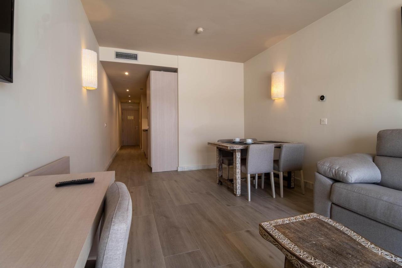 Aljarafe Suites By Qhotels Gelves Kültér fotó